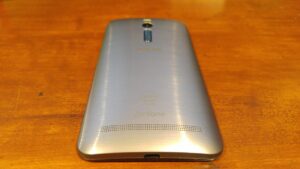 Asus ZenFone 2 back