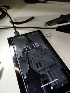 Essential Phone charging dock 1