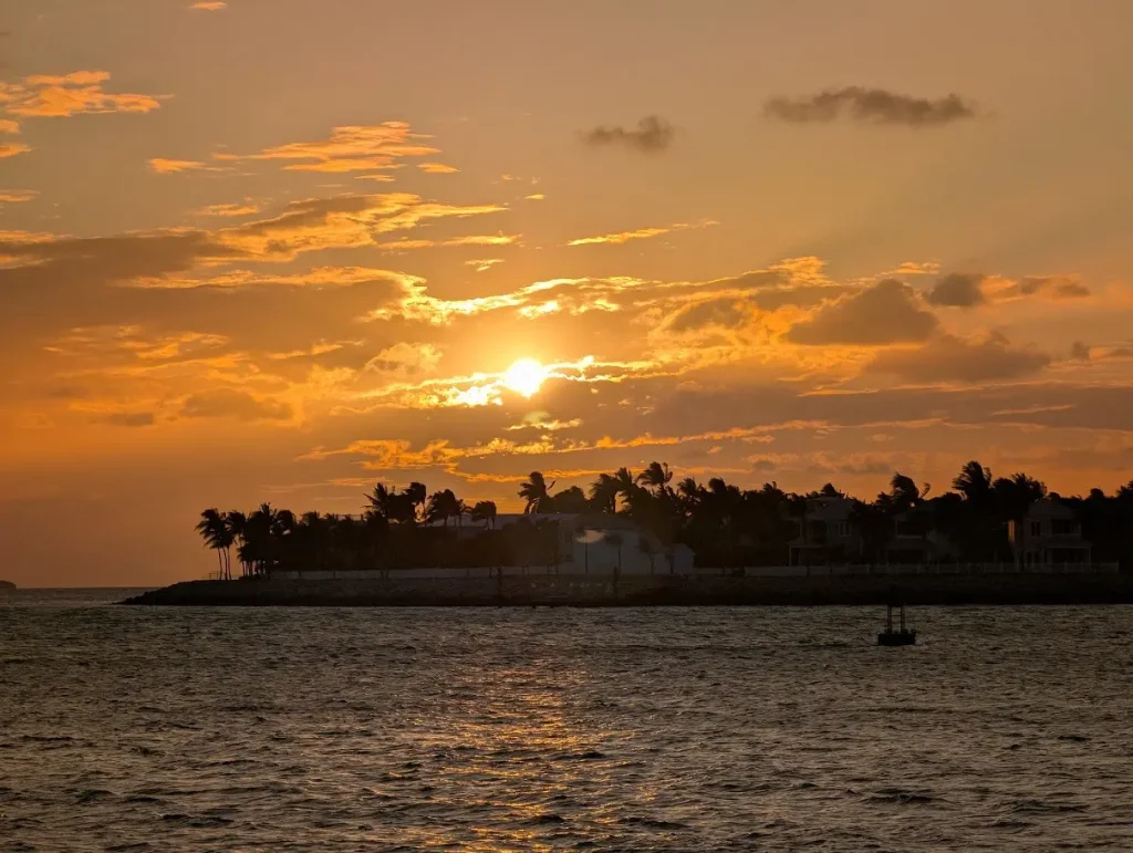 Pixel 10 Pro XL 5x Telephoto lens sunset photo